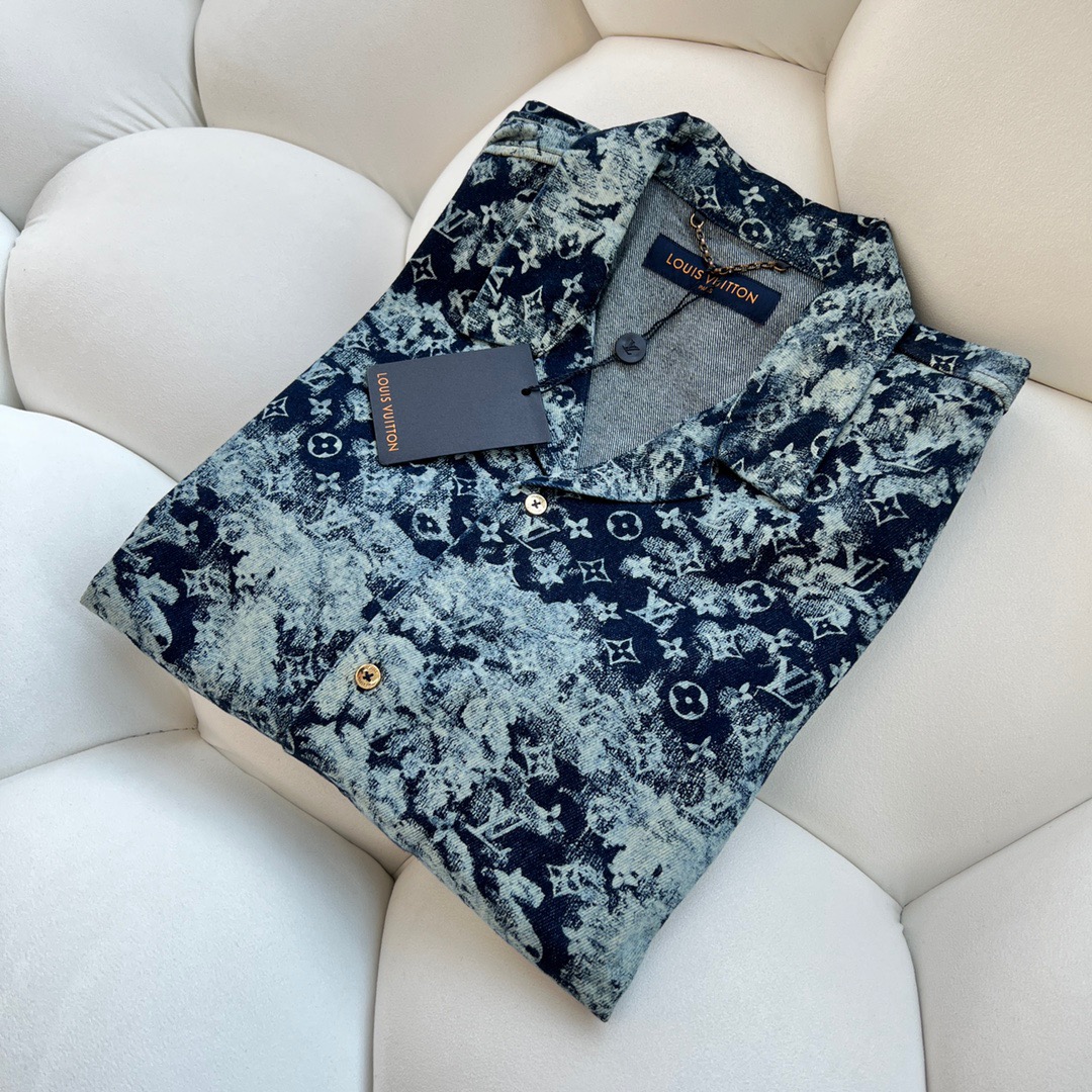 Shirt Louis Vuitton Blue size M International in Cotton  21811400
