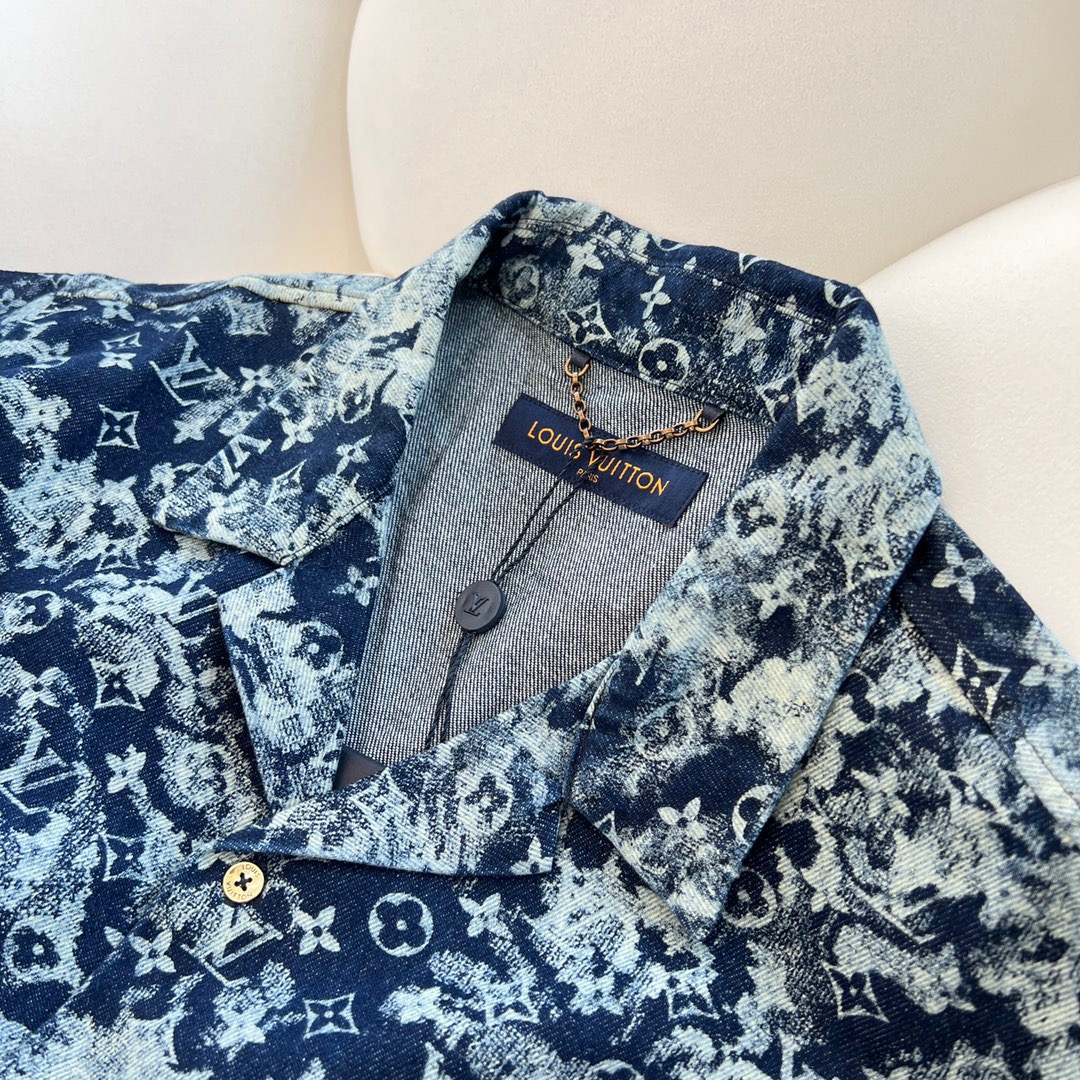 Louis Vuitton Hawaii tapestry shirt Luxury Apparel on Carousell
